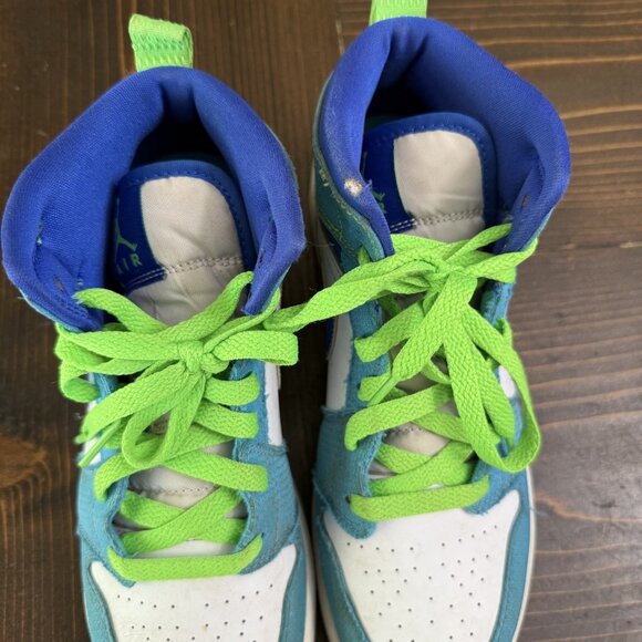 Nike Air Jordan 1 Mid SE Sprite Blue GS DA8010-400 Size 6.5Y - Picture 6 of 13